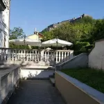 Gavina Bed & Breakfast 3*