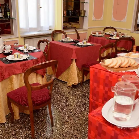 Gavina Bed & Breakfast 3*