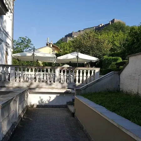 Gavina Bed & Breakfast 3*
